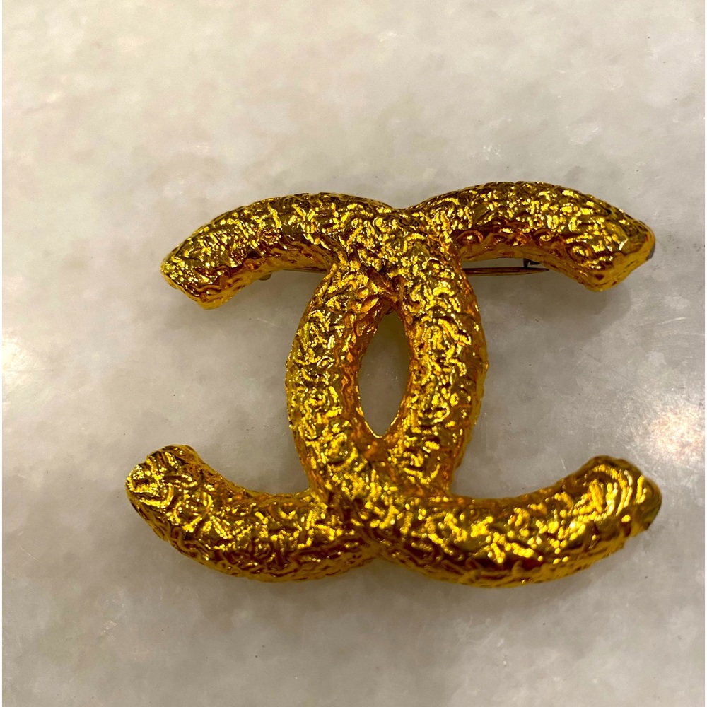 Authentic Chanel CC gold pin